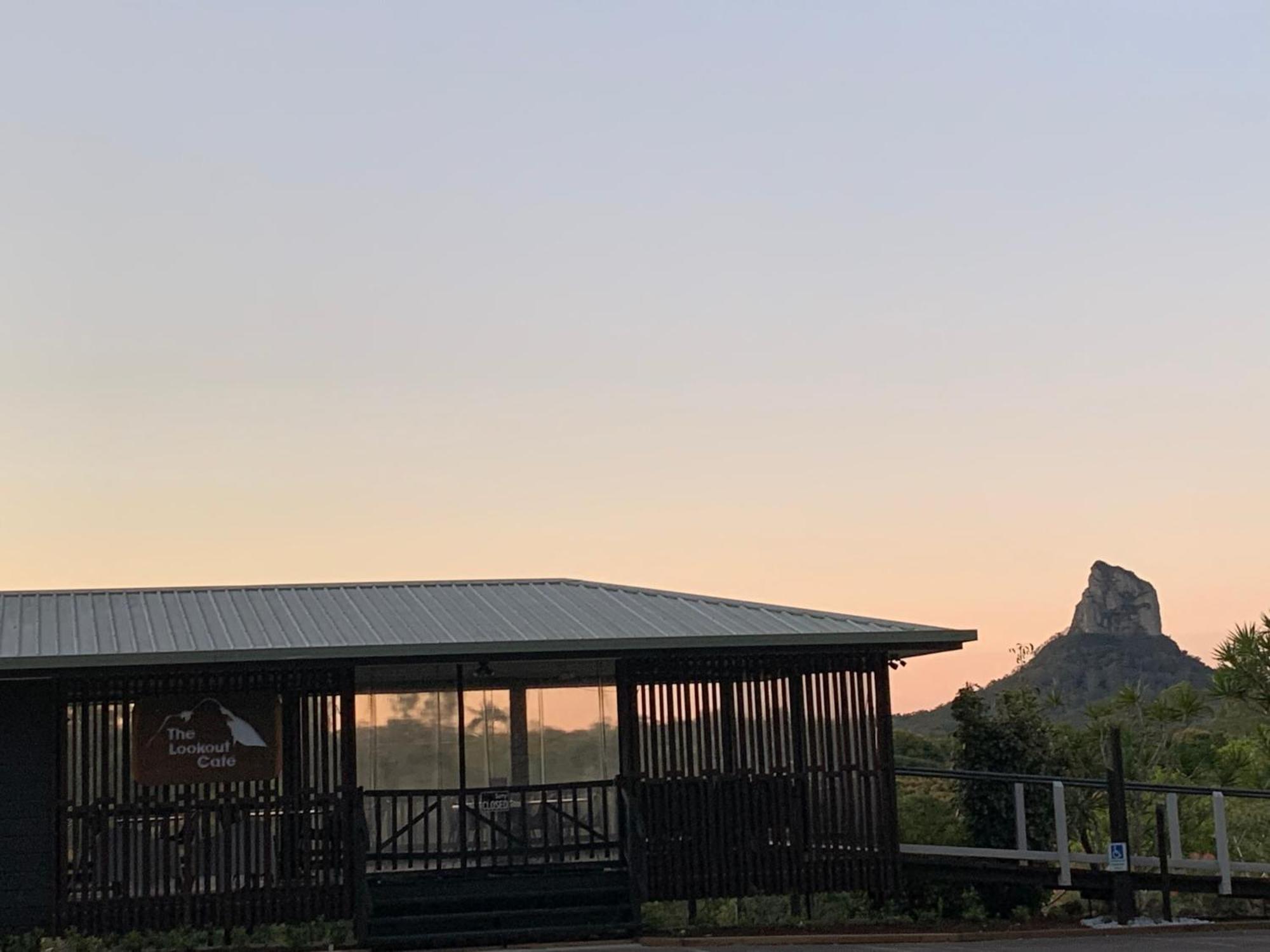 Glass On Glasshouse Villa Glass House Mountains Exterior foto