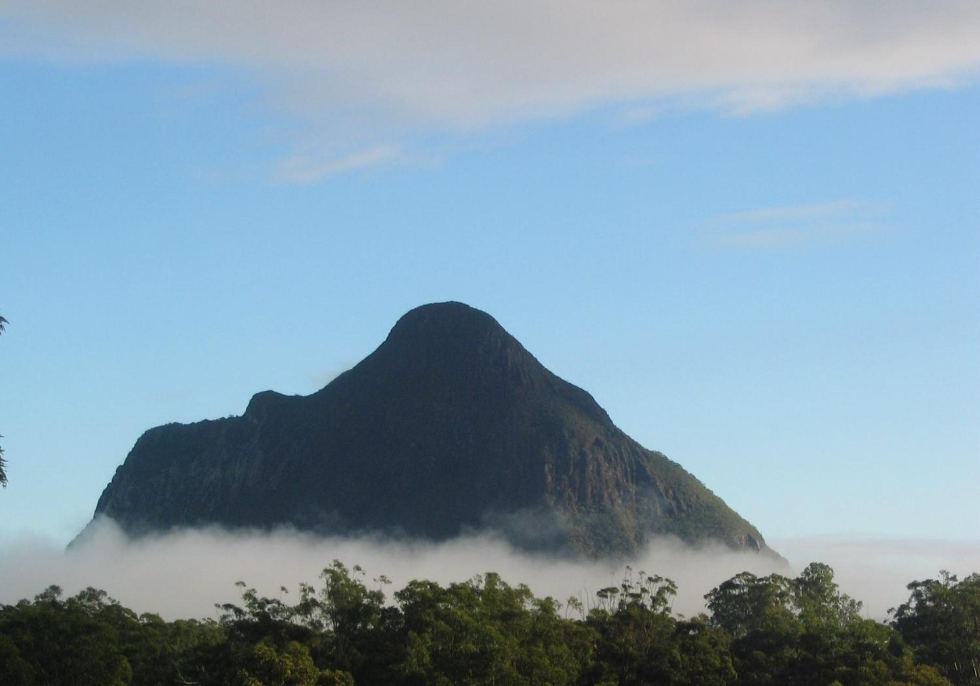 Glass On Glasshouse Villa Glass House Mountains Exterior foto