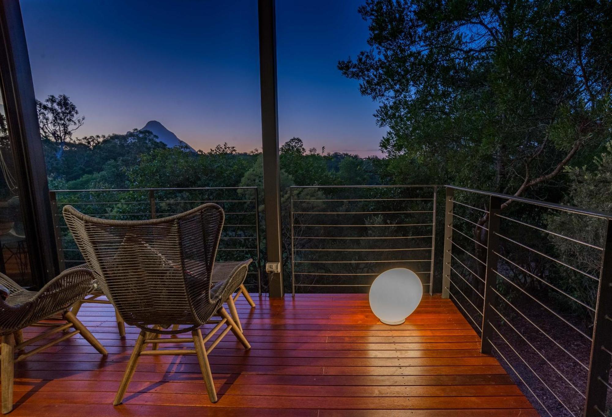 Glass On Glasshouse Glass House Mountains Exterior foto