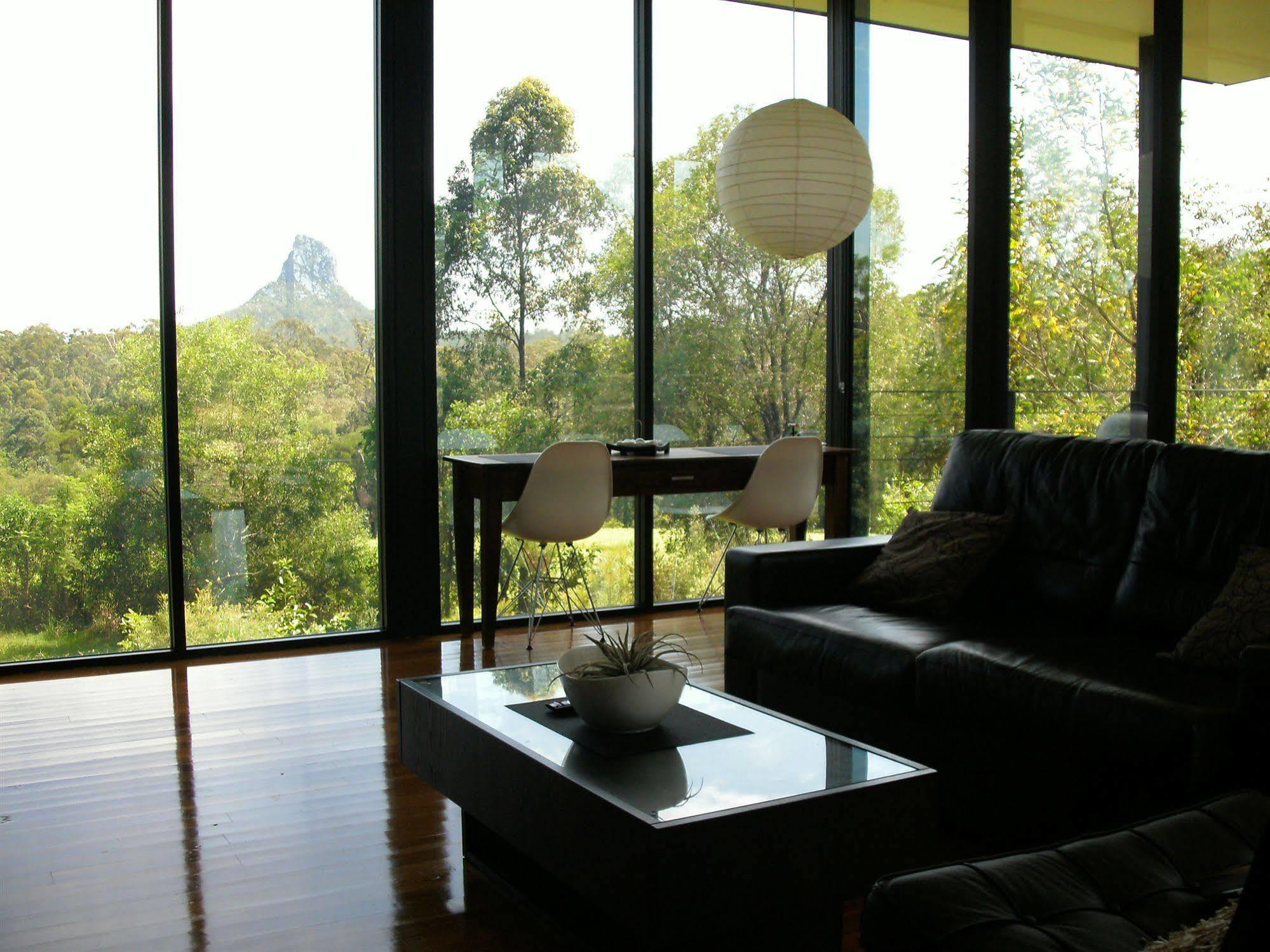 Glass On Glasshouse Villa Glass House Mountains Exterior foto