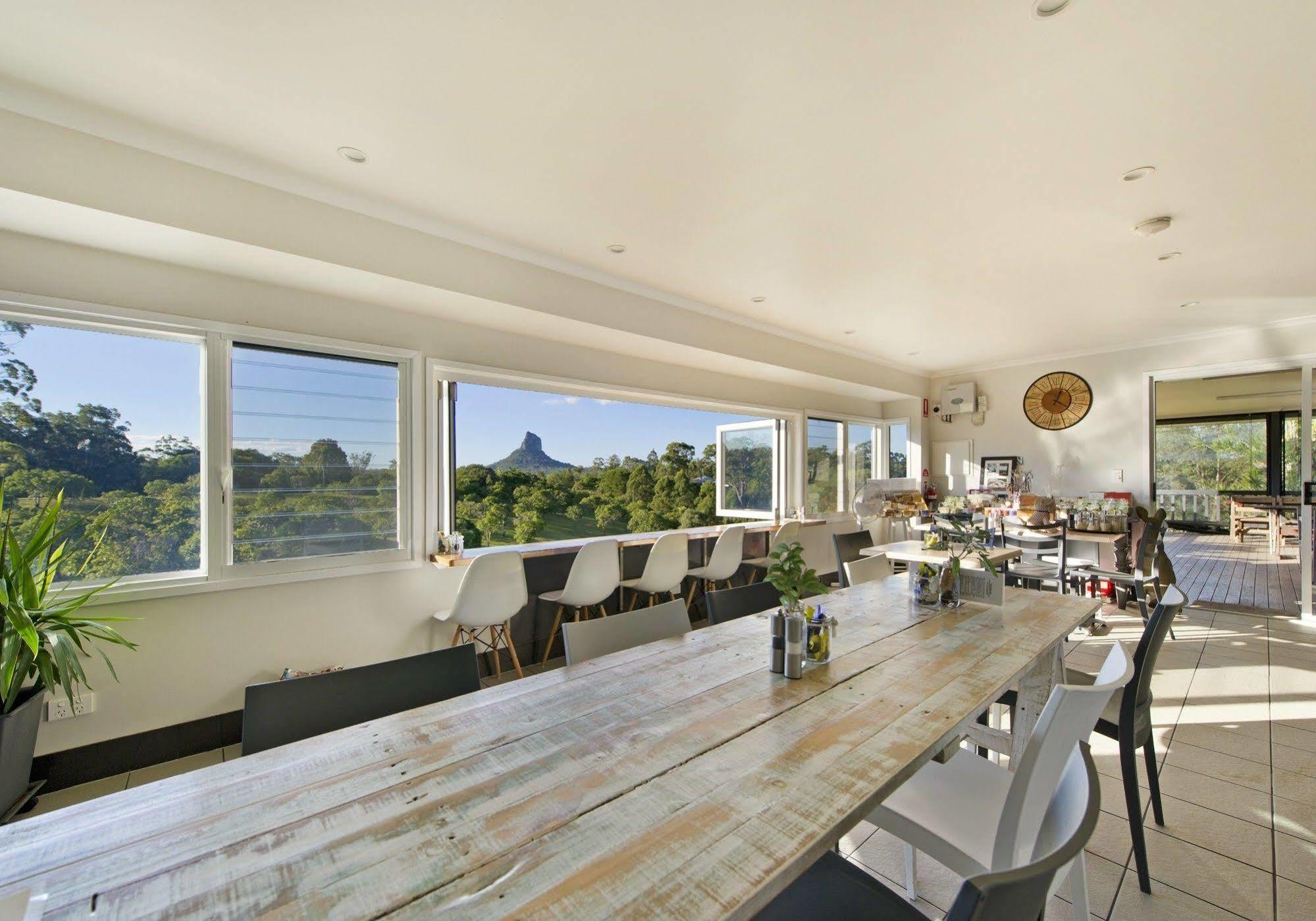 Glass On Glasshouse Glass House Mountains Exterior foto